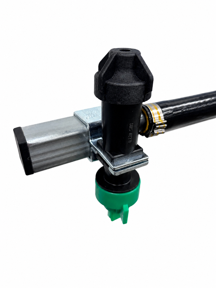 130368 - 3 Nozzle Non Drip Boom
